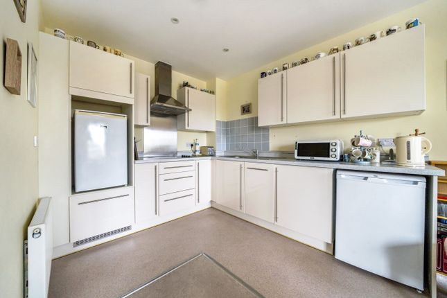 Flat for sale in Wispers Lane, Haslemere, Surrey