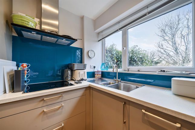 34, Kingfisher Drive, Richmond photo 4