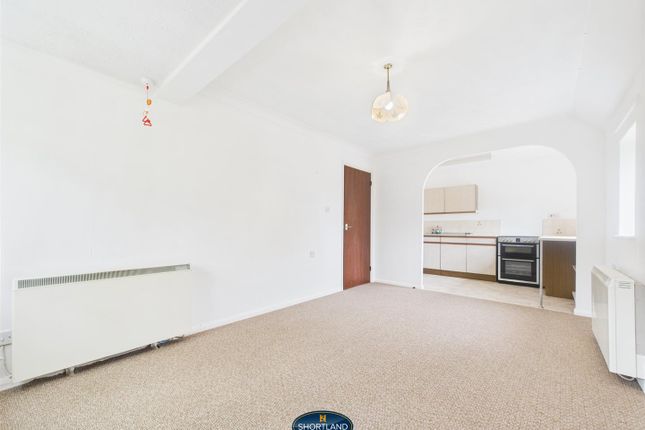 Flat 32, Chandler Court, Davenport Road, Coventry photo 3