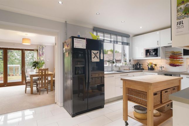 38, Roman Road, Barnsley photo 4