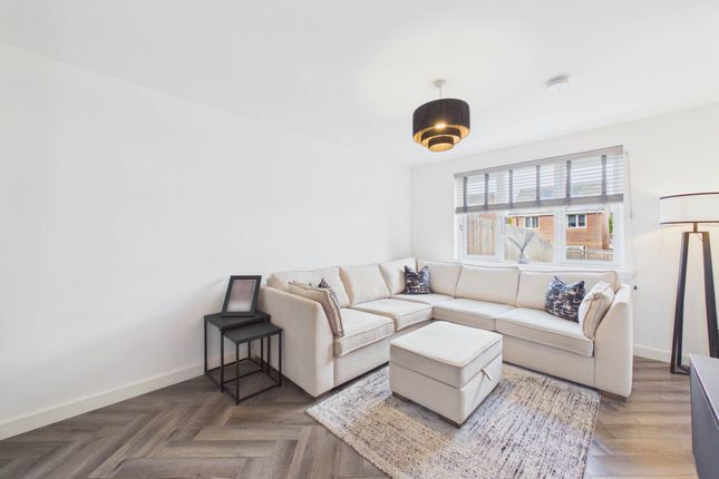 25, Pyotshaw Way, Glasgow photo 3