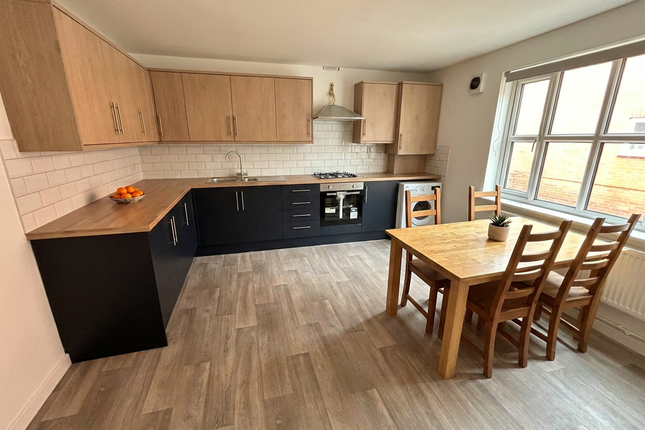 Room 2, 9 Denison Court, Nottingham photo 2