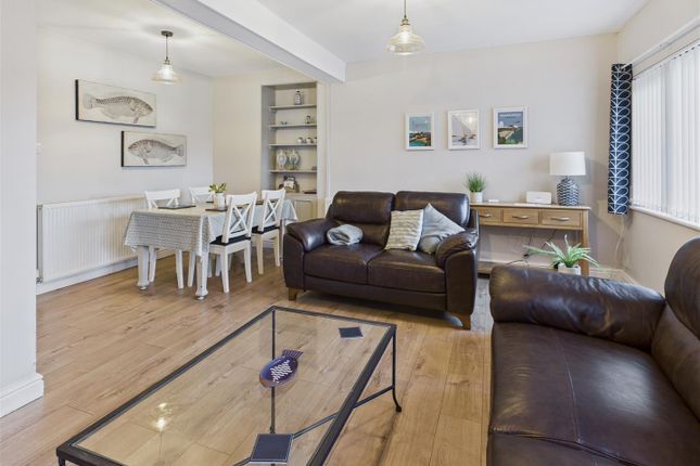 Flat 2, Harbour Reach, Brewery Terrace, Saundersfoot photo 2