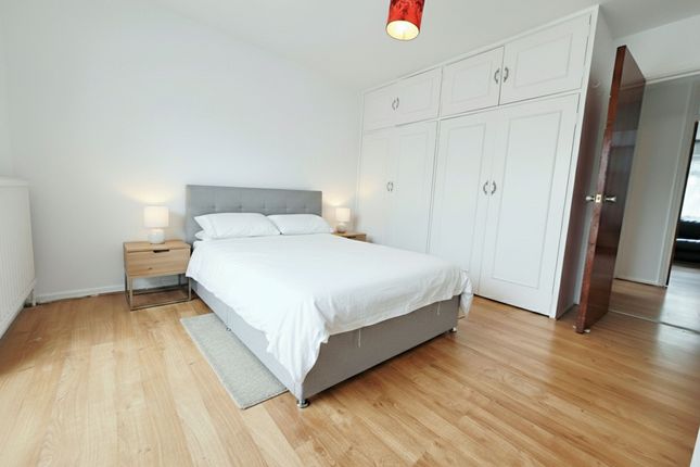 7 Nigel Close, Northolt photo 4