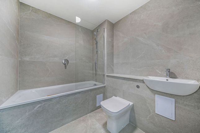 Flat 7, Haigh Apts 1A Rippolson Road, London photo 3