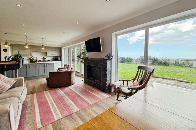 12, Newlyn Road, Meols photo 4