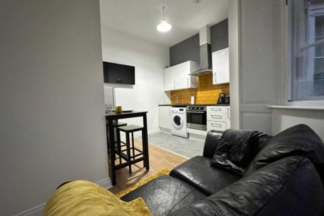 Flat for sale in Princess Road West, Leicester