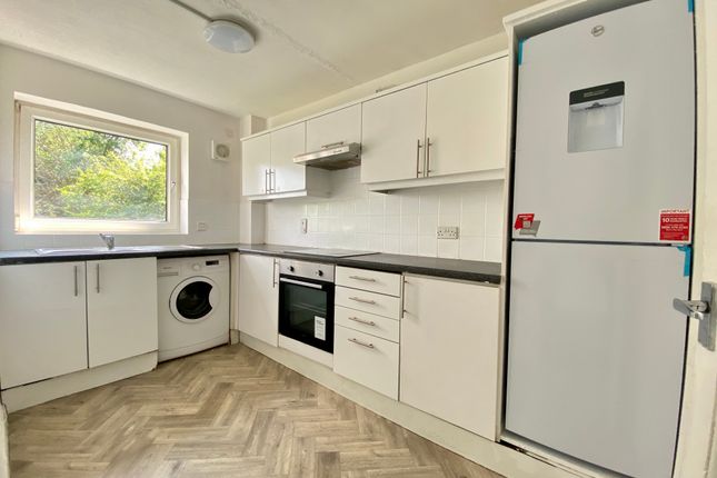 Thumbnail Flat to rent in Torrington Park, Finchley