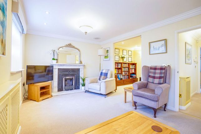 Town house for sale in Goldhill Gardens, South Knighton, Leicester