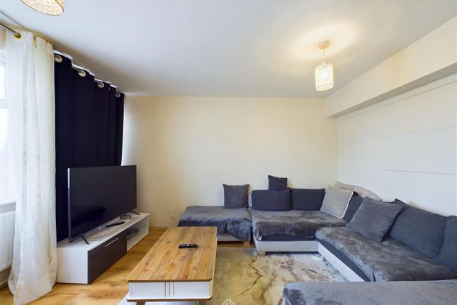 Thumbnail Flat for sale in Beale Close, Tottenhall Road, London