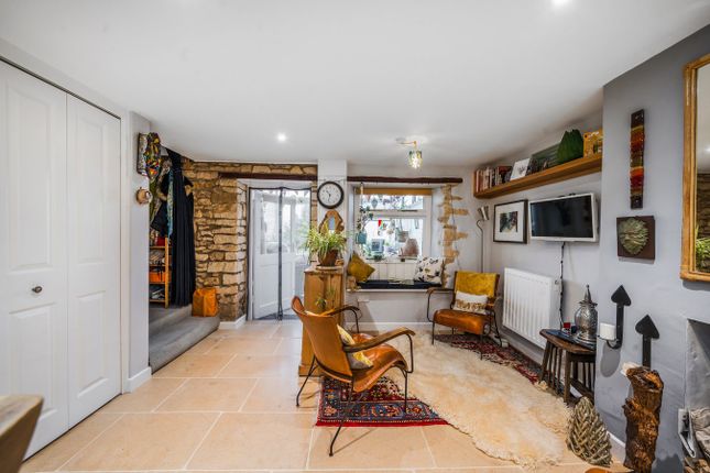 2, Hillview Cottage, Stroud photo 5