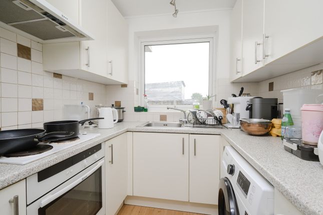 Flat for sale in South Park Road, Wimbledon, London