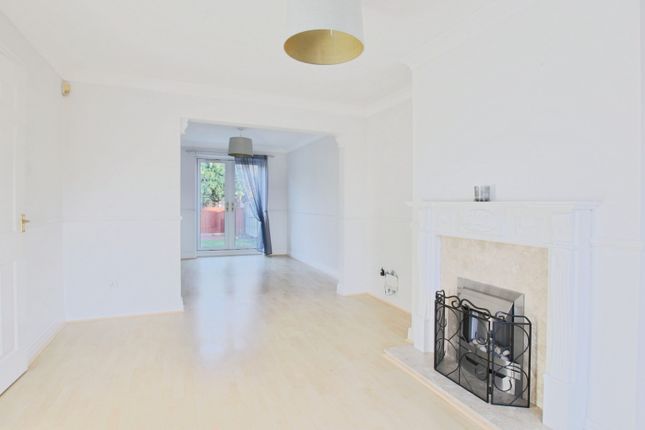 10, Harrington Court, Hull photo 4