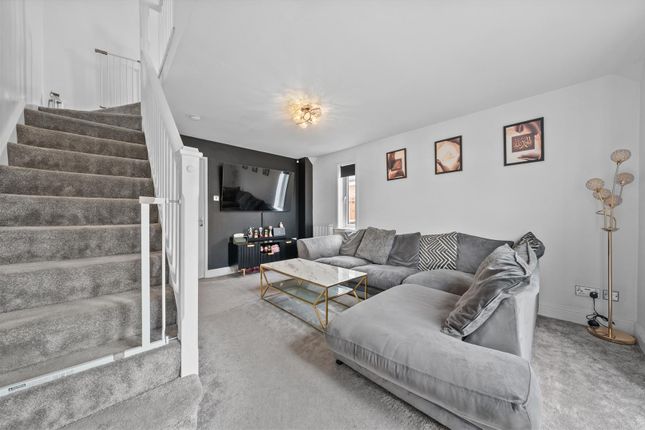 10, Devine Grove, Wishaw photo 4