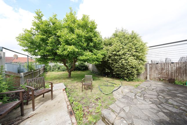 17, Somerden Road, Orpington photo 4