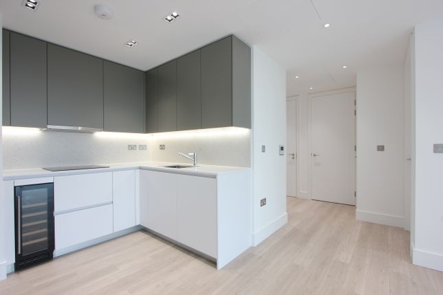 Flat for sale in Carrara Tower, 1 Bollinder Place, London