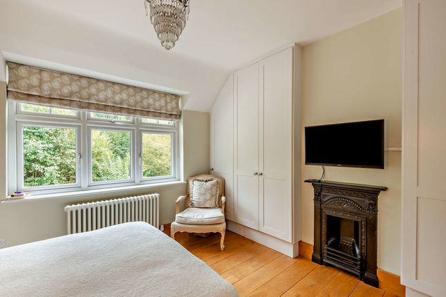 The Willows, Dorking Road, Abinger Hammer photo 4