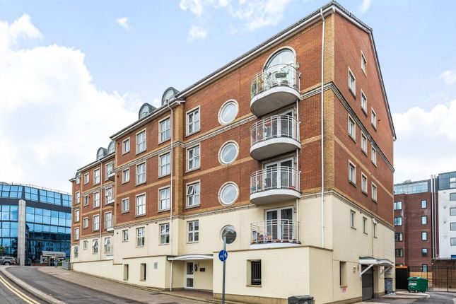 2 bed flat for sale in Grantley Heights, Kennet Side, Reading RG1
