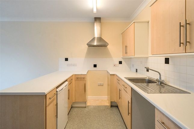 Flat 3, 11, Pinewood Road, Devon photo 3