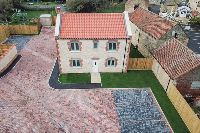 Thumbnail Detached house for sale in Post Office Yard, Leadenham, Lincoln