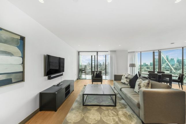 Flat for sale in Blackfriars Road, London