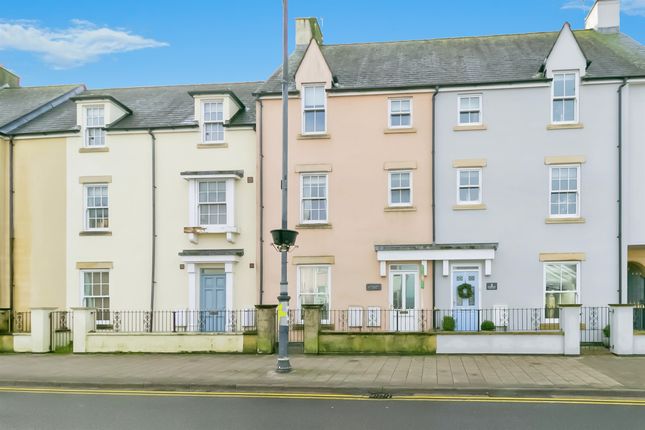 3-bed house on 3, Riverside Mews, Cowbridge, £340,000