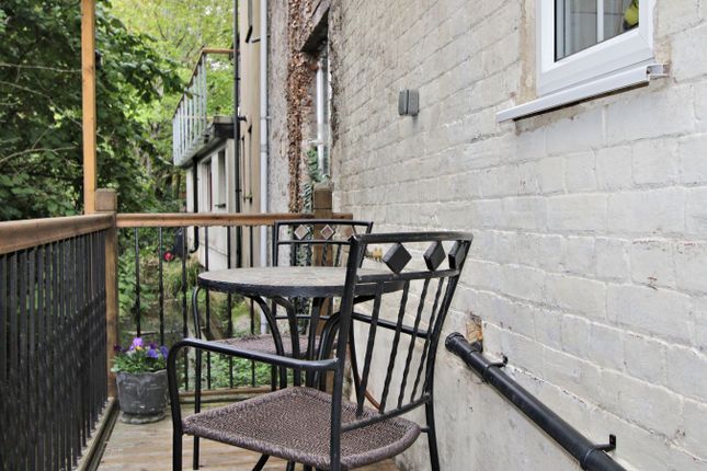 6, The Walk, Kingswood, Wotton-under-Edge photo 4