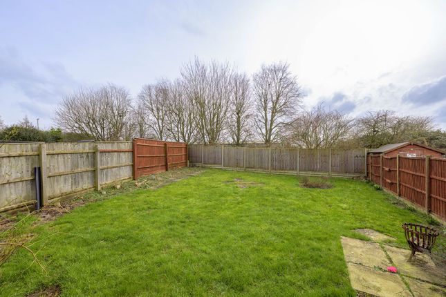 56 College Park, Horncastle photo 4