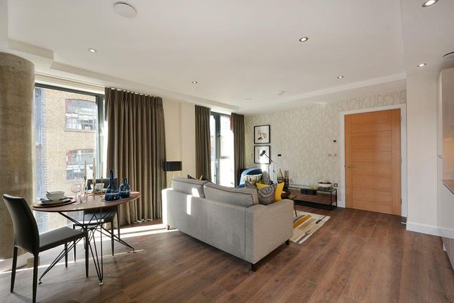 Flat to rent in 80 Back Church Lane, Twyne House Apartments, London