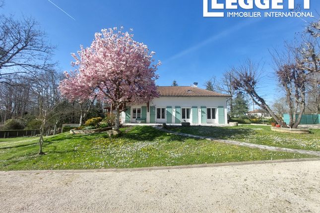 Villa for sale in 67 Route De Puyrajoux, Dirac, Charente, Nouvelle-Aquitaine