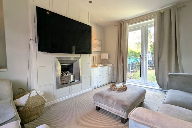 56 Malone Gardens, Birtley photo 2