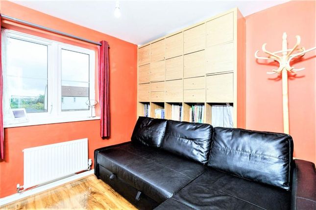 Thumbnail Terraced house to rent in Hopkins Close, Dartford