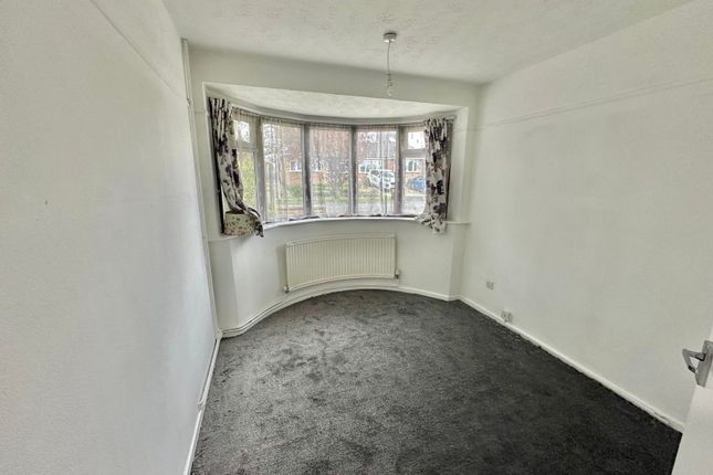 Derwent Avenue, Luton photo 2