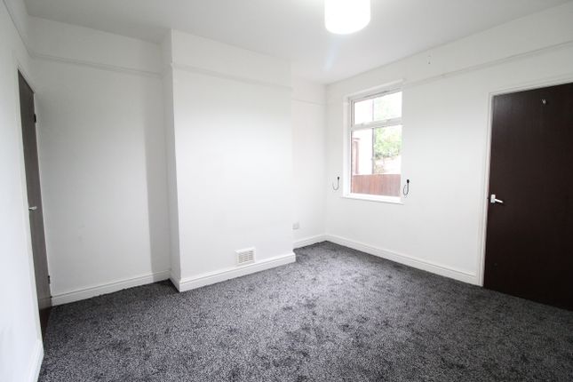 Trafalgar Terrace, Nottingham photo 3