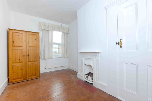 9, Springfield Road, Windsor photo 4