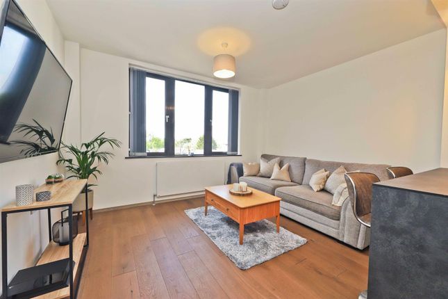 Flat for sale in Kirk House, Yiewsley, West Drayton