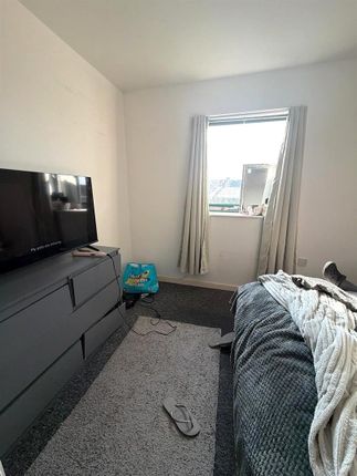 Flat 9, Compass House, Portsmouth photo 4