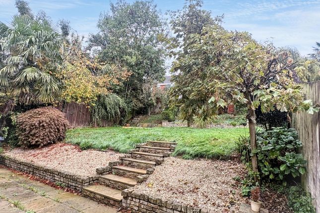 12 Valley Way, Coalville photo 4