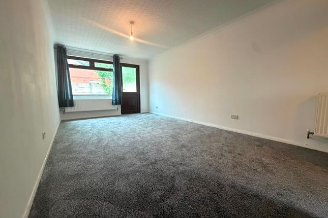11 Swallow Drive, Blackburn photo 4