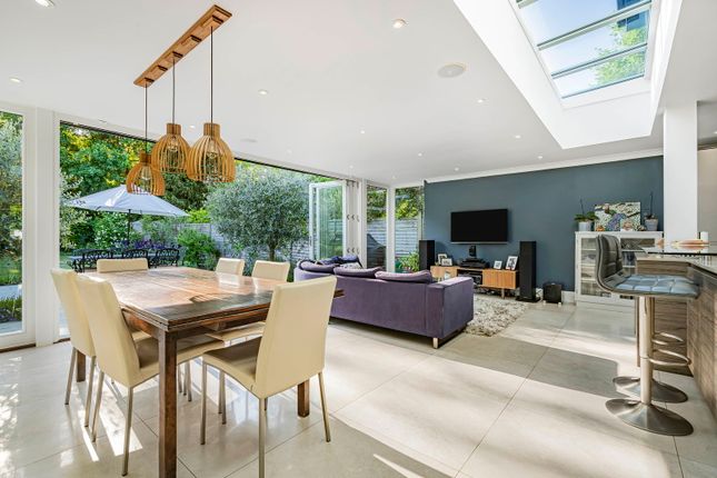 Maple House, Longhurst Road, Leatherhead photo 2