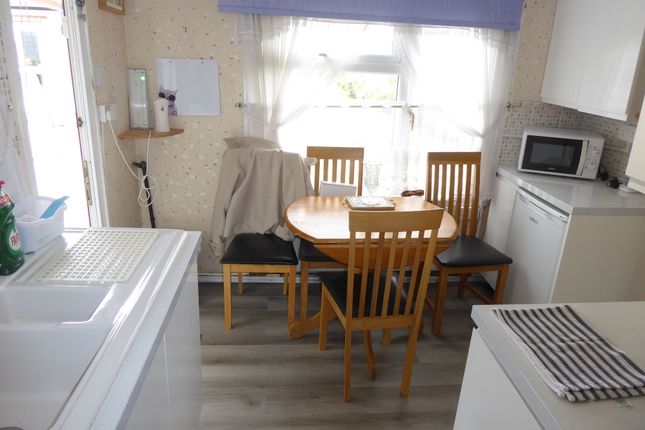 6, Kingsmead Park, Allhallows, Rochester photo 4