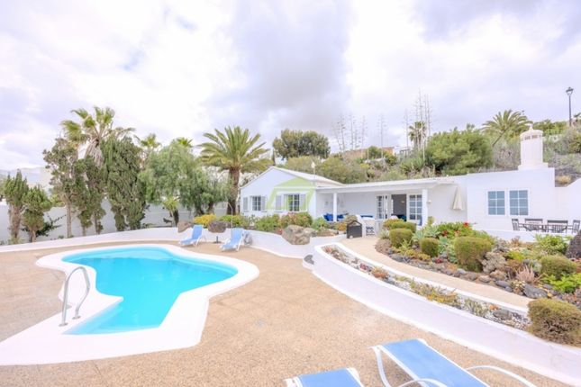 Thumbnail Villa for sale in Nazaret, Lanzarote, Spain