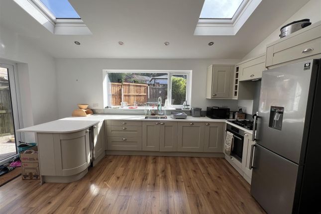 2, Avebury Grove, Birmingham photo 4