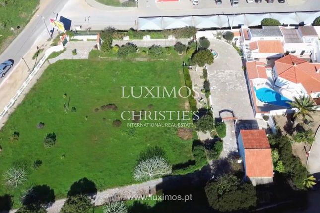 Villa for sale in 8650 Vila Do Bispo, Portugal