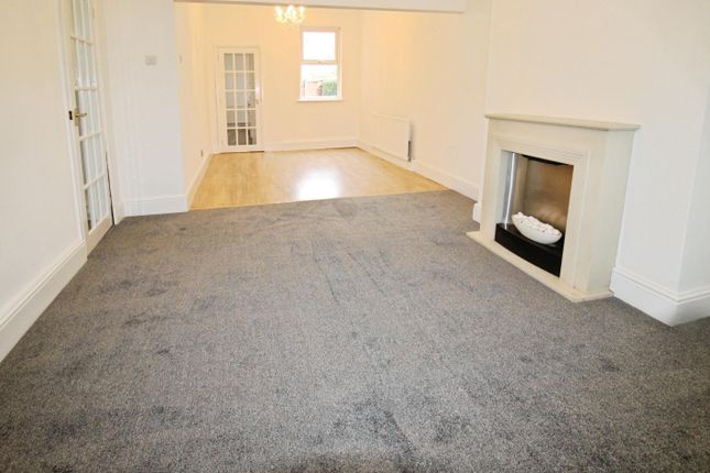 Durban Road, Grimsby photo 2