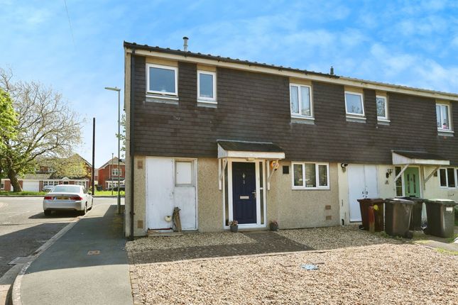 End terrace house for sale in Bittern Close, Gosport