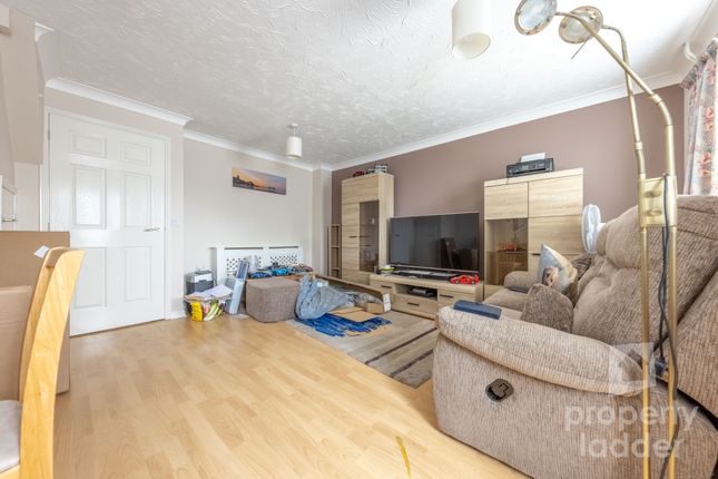 Howlett Close, North Walsham photo 4