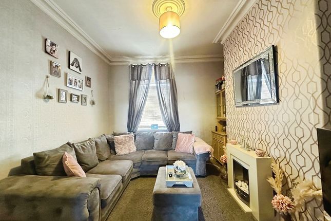14, Higher Ainsworth Road, Manchester photo 2