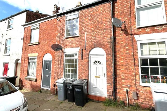 Terraced house to rent in Paradise Street, Macclesfield, Cheshire