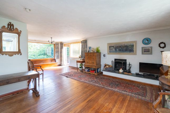 44, Deepdene Avenue, Dorking photo 3